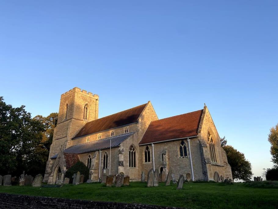 The Little Gable Wavendon Exterior foto